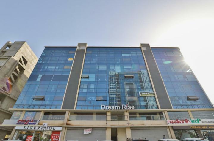 Hotel Pathik Villa Ahmedabad Exterior photo