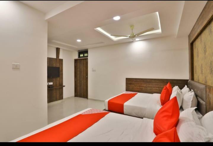 Hotel Pathik Villa Ahmedabad Exterior photo